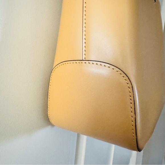 Pierre Cardin Vintage Tote Tan Bag - Picture 5 of 15